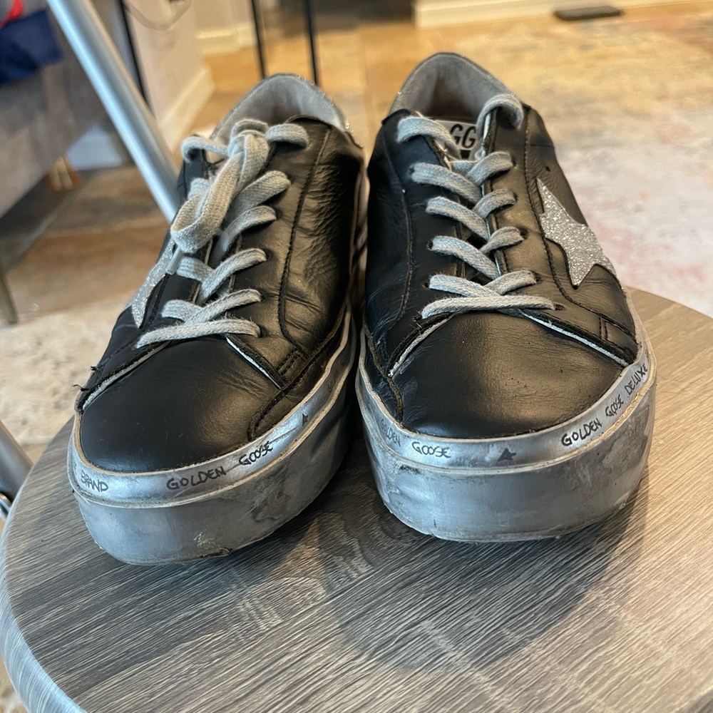 HI STAR LEATHER TRAINERS
Golden Goose